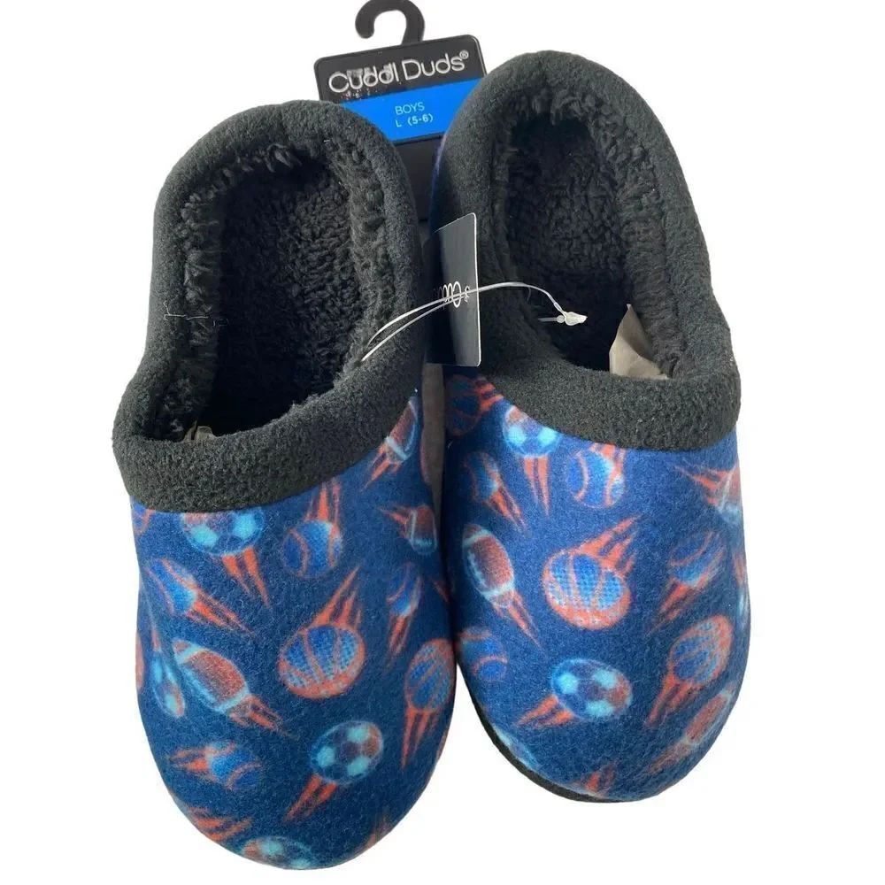 Cuddl Duds BOYS LARGE (5-6) Fleece Clog Slippers IN SPORTS BALLS PATTERN